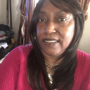 Meet your Posher, Ebony